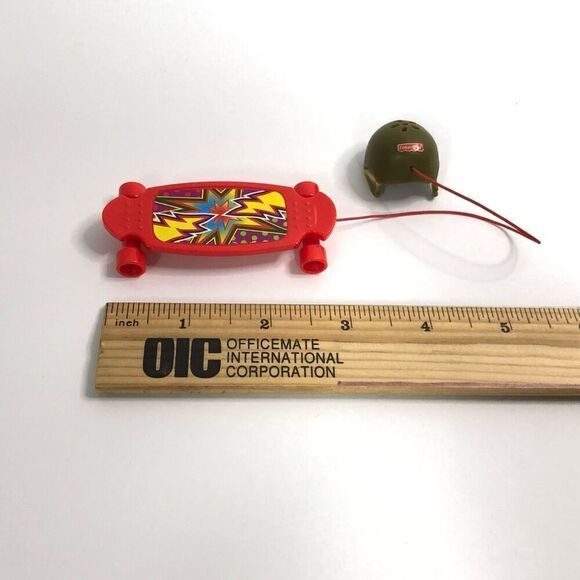 fisher price loving family doll house skateboard with attached helmet 2011 red - Picture 2 of 6